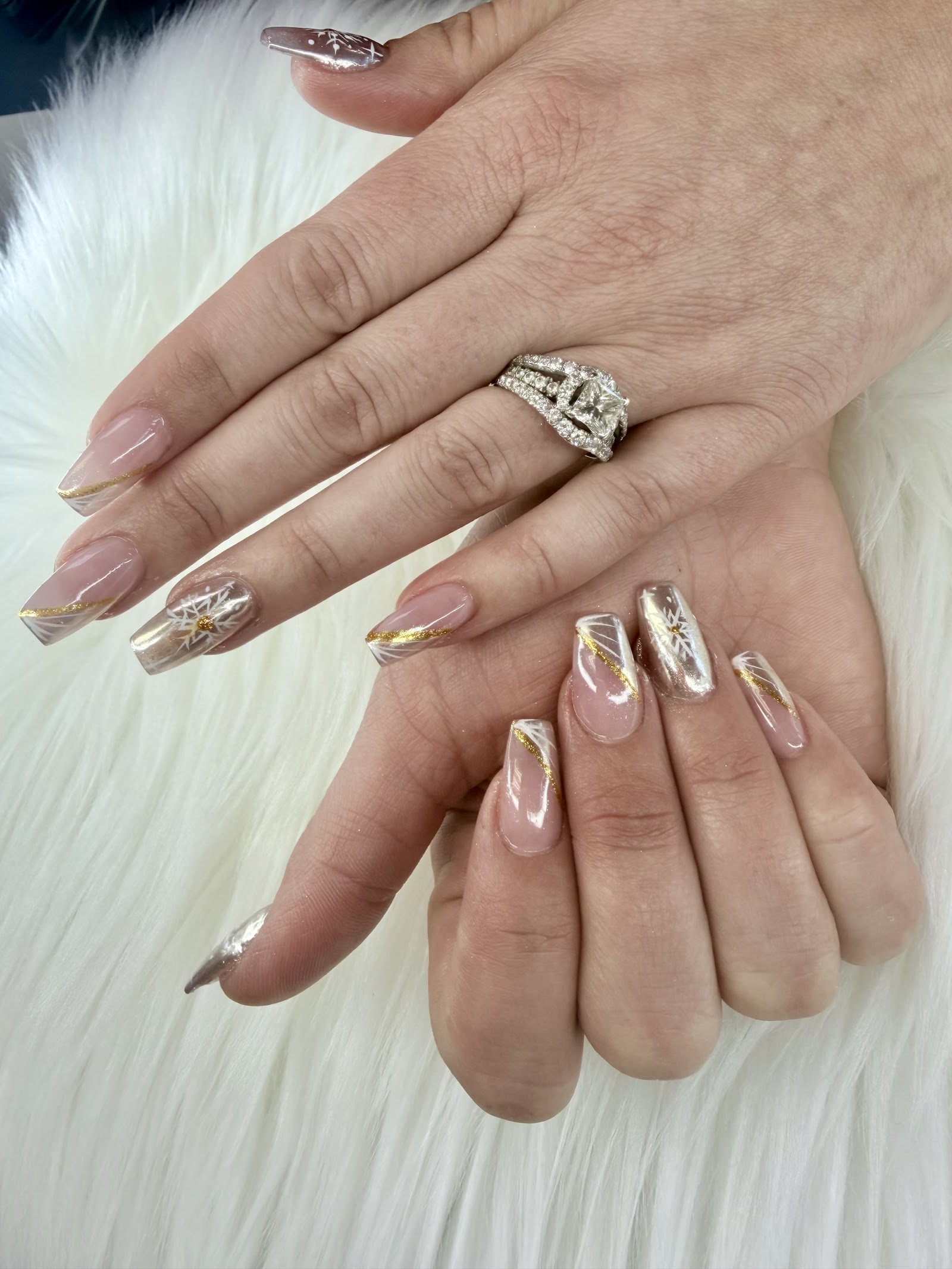 Glamour Nails Salon & Spa logo