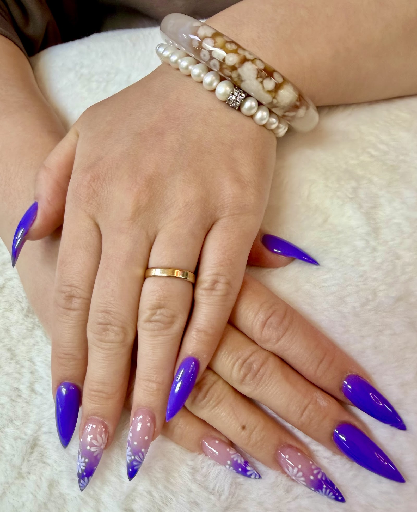 Glamour Nails Salon & Spa nail photo 8